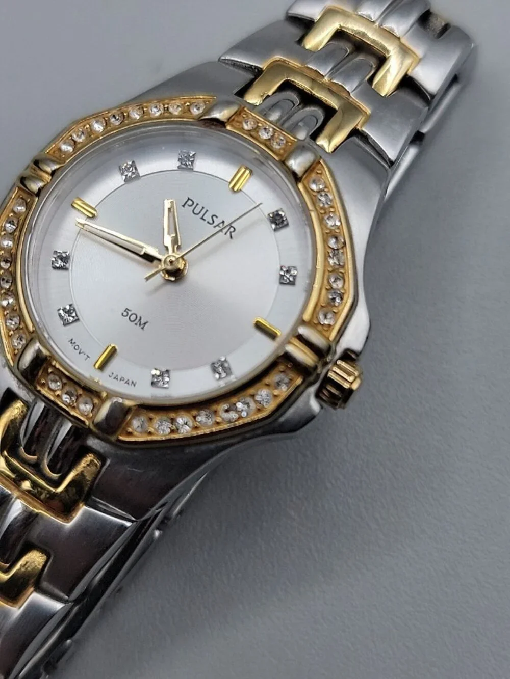 Pulsar Ladies Watch Quartz Swarovski Crystal Bezel 7